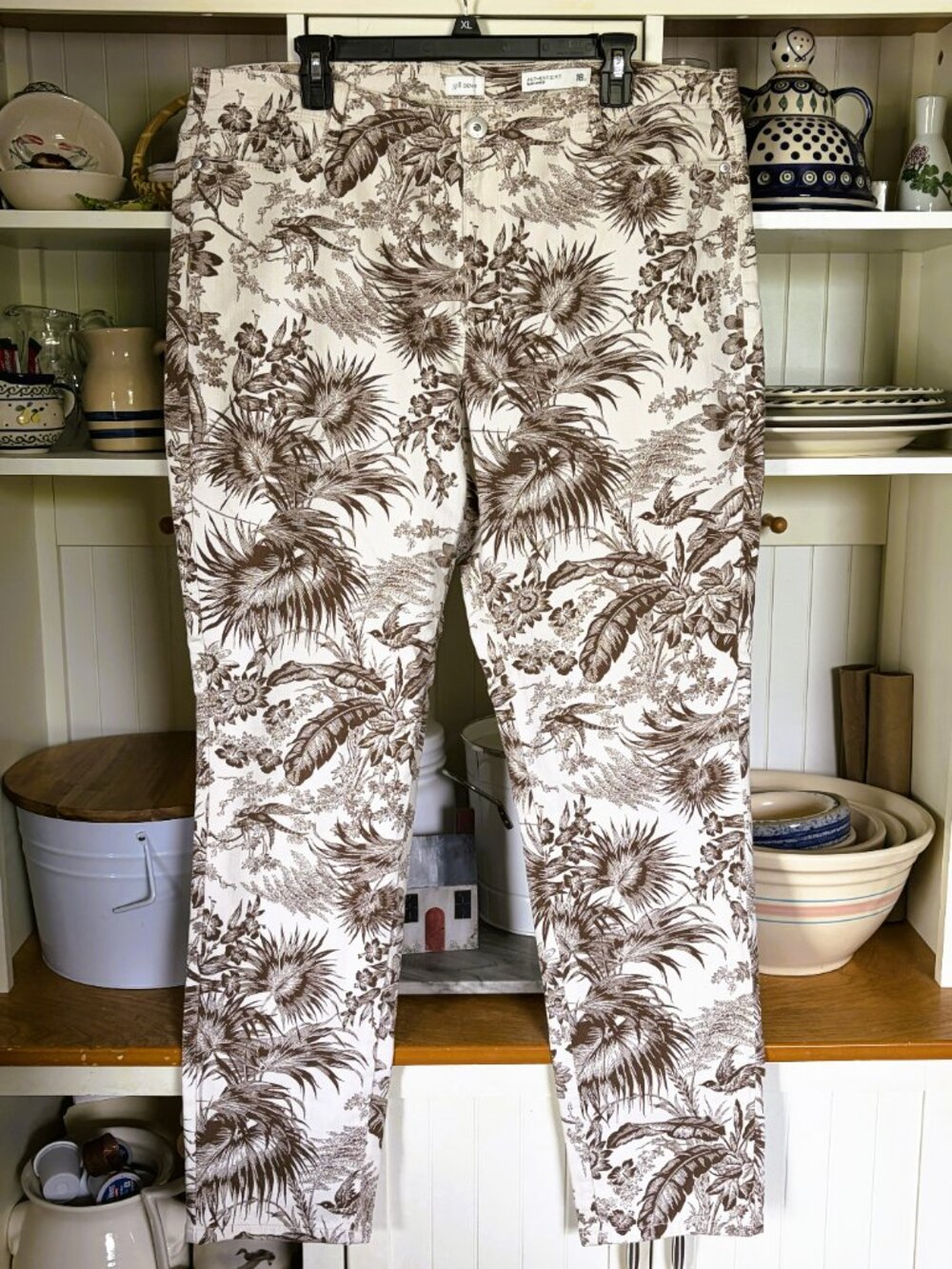 J.Jill Jeans Size 18T Tropical Floral Toile Print Brown and Cream Authentic Fit